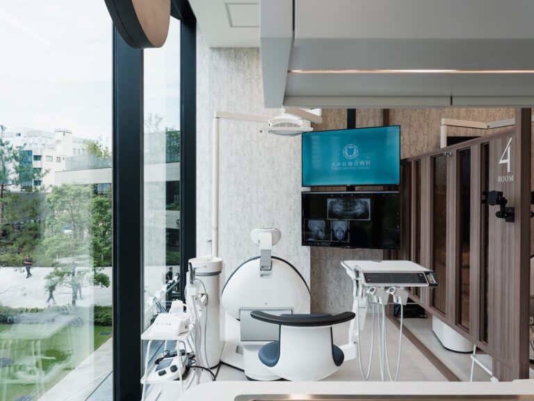 えみは総合歯科 梅田院